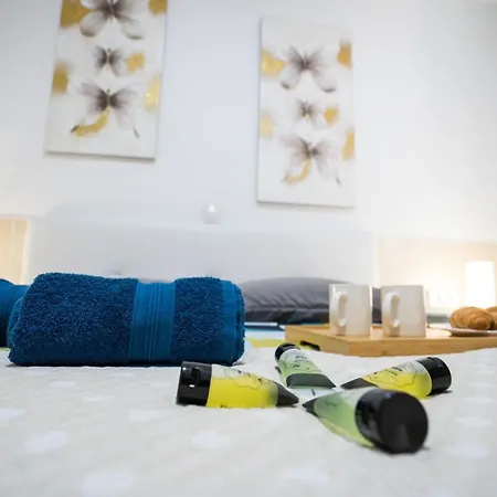 Sunny Apartment *